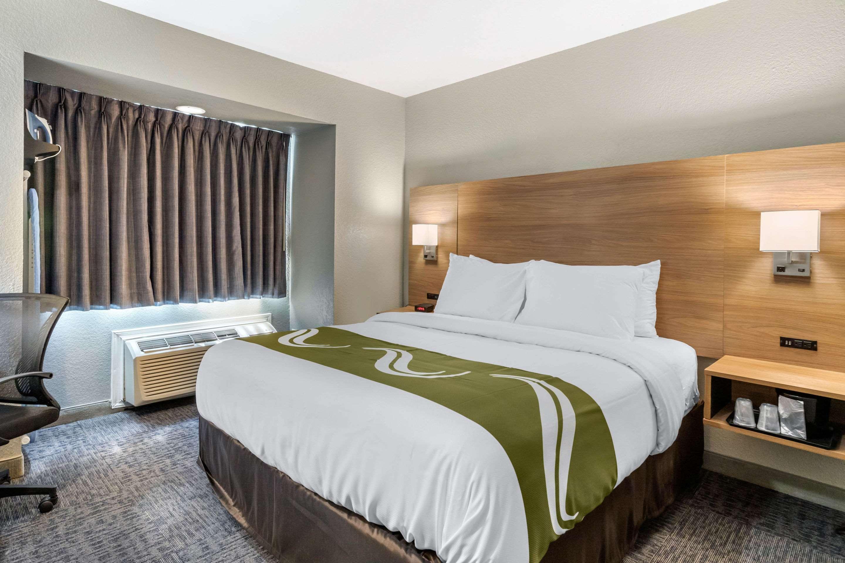 Quality Inn Downtown - Near Market Square サンアントニオ エクステリア 写真