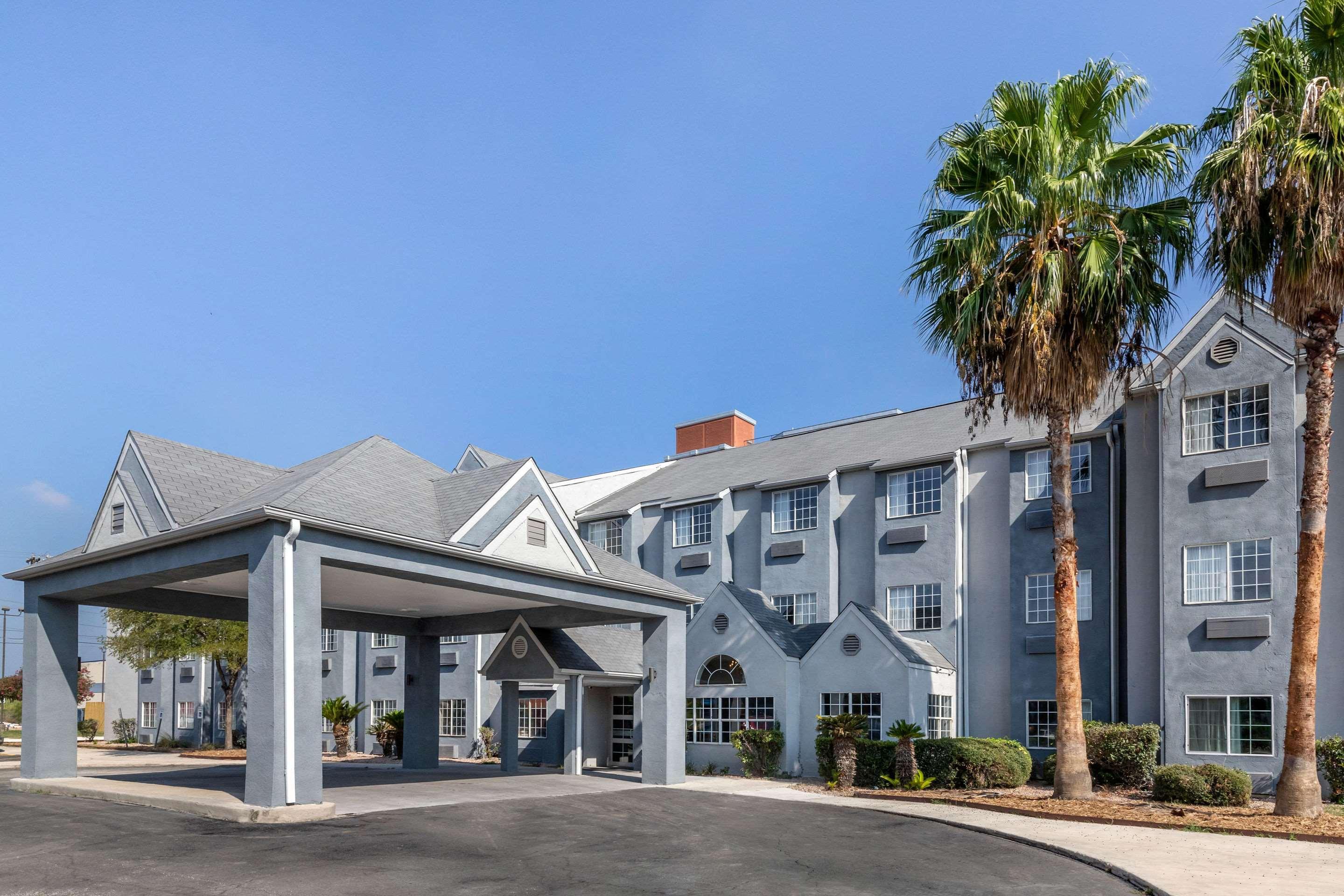 Quality Inn Downtown - Near Market Square サンアントニオ エクステリア 写真