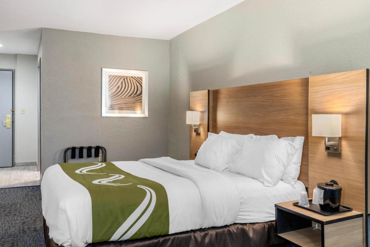 Quality Inn Downtown - Near Market Square サンアントニオ エクステリア 写真
