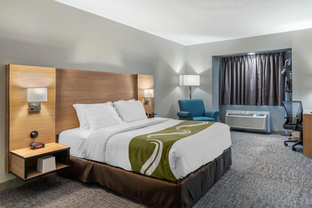 Quality Inn Downtown - Near Market Square サンアントニオ エクステリア 写真